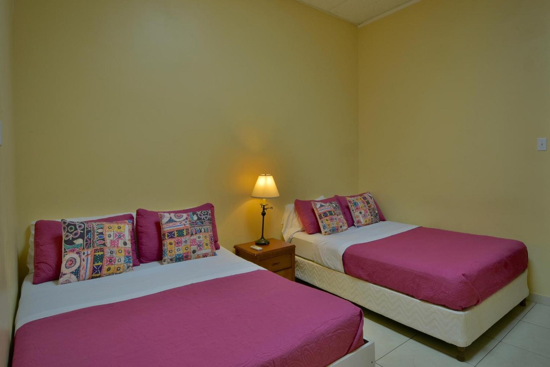 Pista Q hostel and apartments