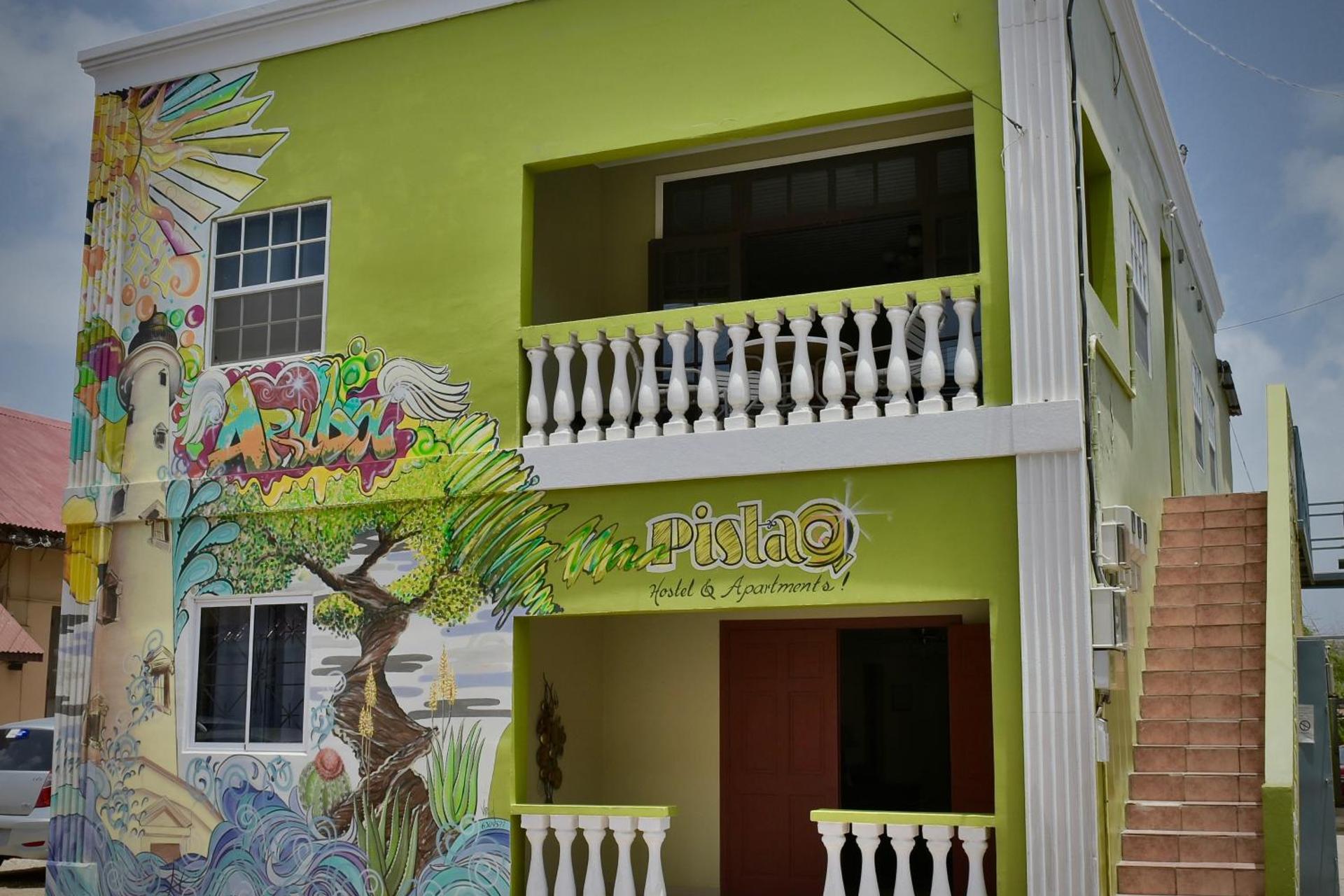 Pista Q hostel and apartments