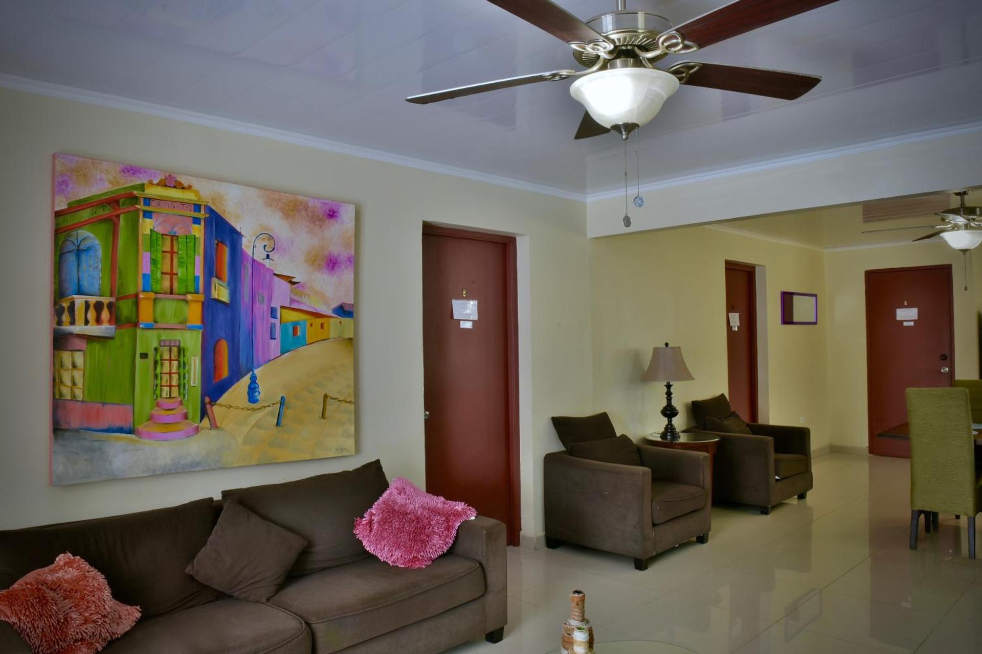 Pista Q hostel and apartments