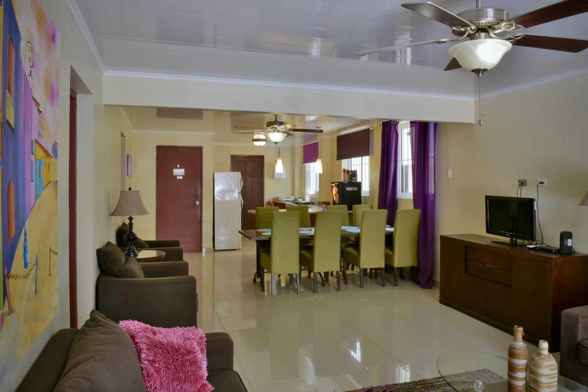 Pista Q hostel and apartments